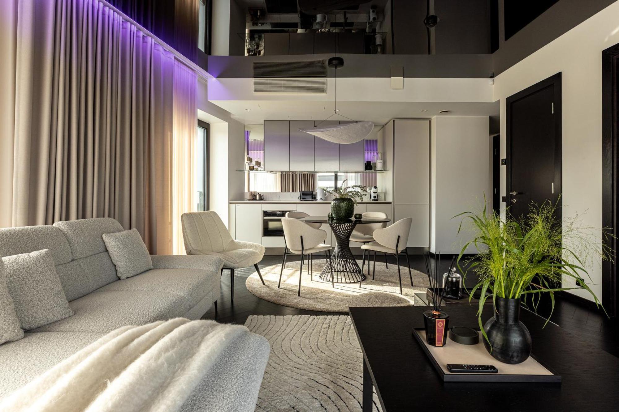 Huoneisto Luxury Seaside Penthouse With A View Of The Old Town *